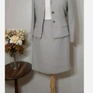 Le Suit Light Brown Skirt Suit Size 12